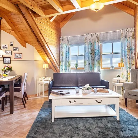 Trostelhof 6 *