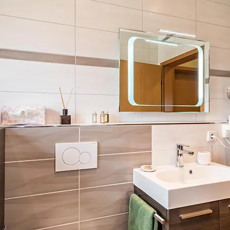 Trostelhof 6 *